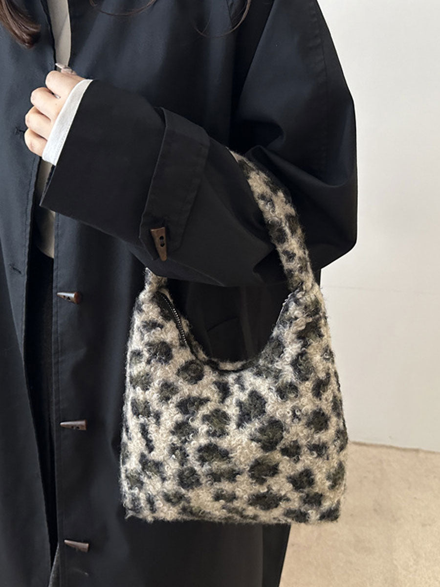 Leopard Print Plush Shoulder Handbag 06